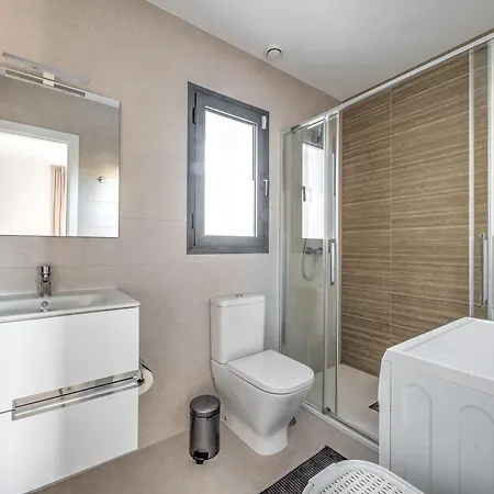 Luxurious Townhouse With View, 3 Terraces And Pool